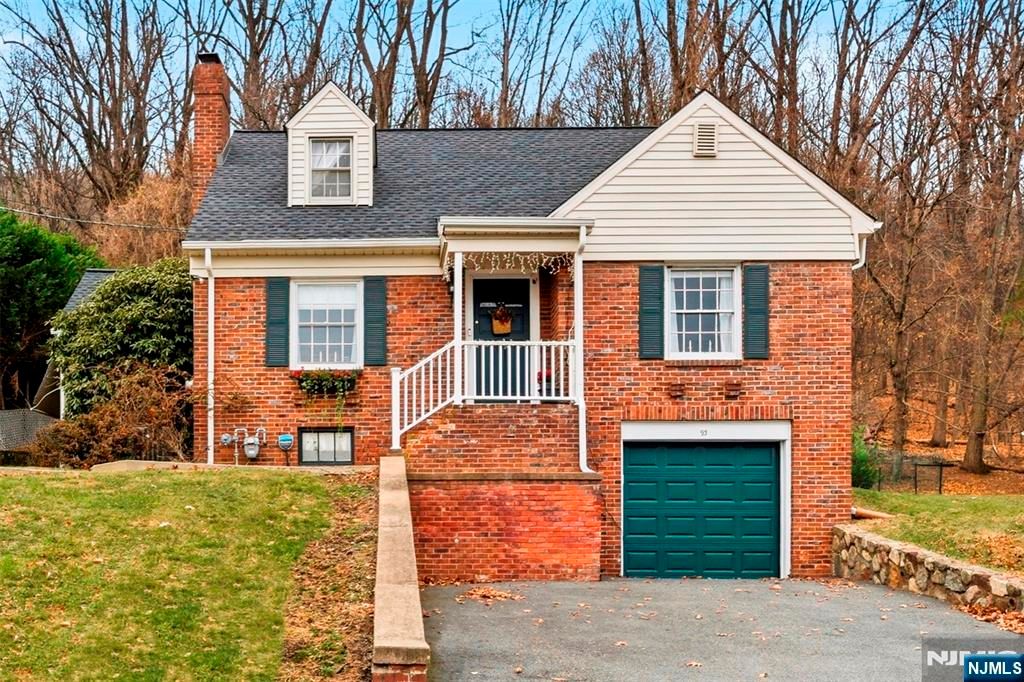 Photo of 95 Hillside Drive, North Haledon, NJ 07508 (MLS # 25043221)