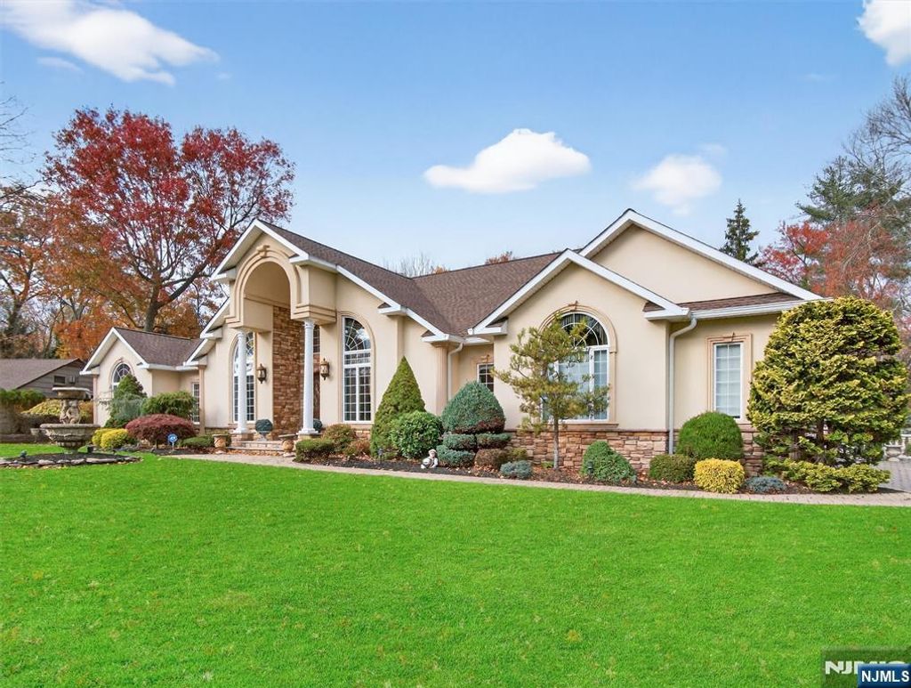 Photo of 32 Chadwick Road, Hillsdale, NJ 07642 (MLS # 25039415)