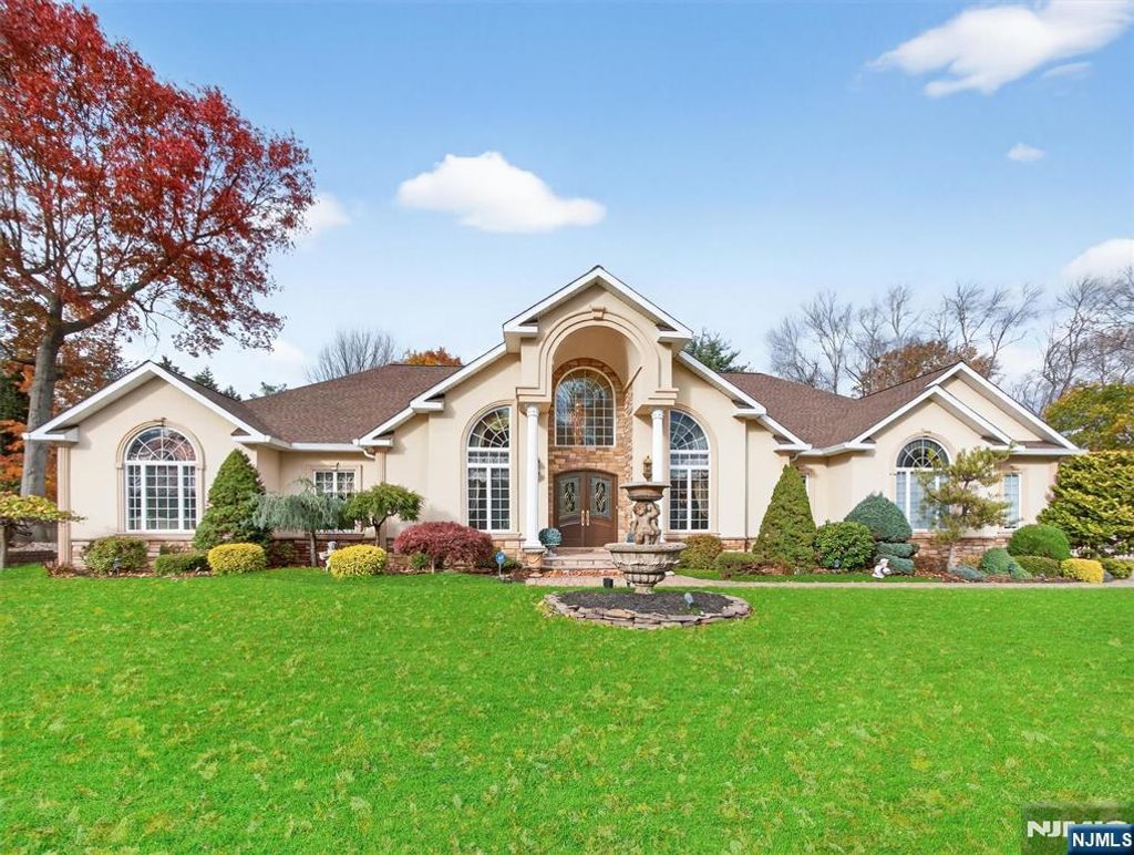 Photo of 32 Chadwick Road, Hillsdale, NJ 07642 (MLS # 25039415)