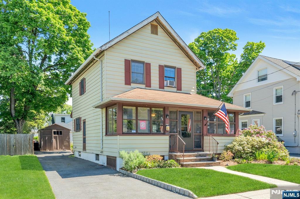 52 Terrace Avenue