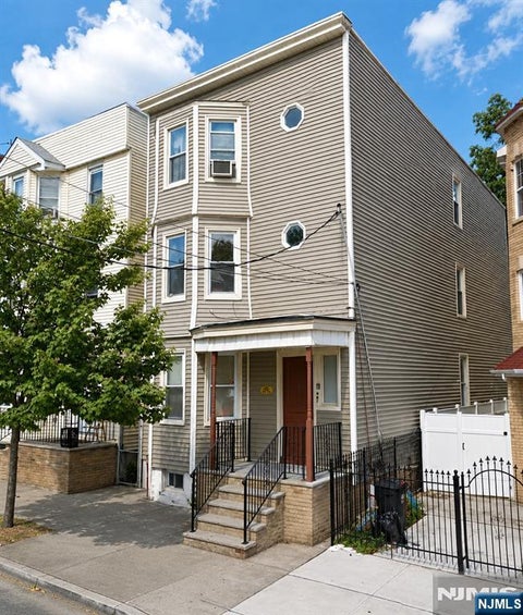 Photo of 109 S 12th Street, Newark, NJ 07107 (MLS # 26038622)