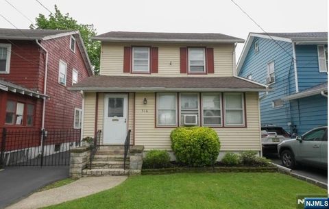 516 Beardsley Avenue Bloomfield NJ 07003