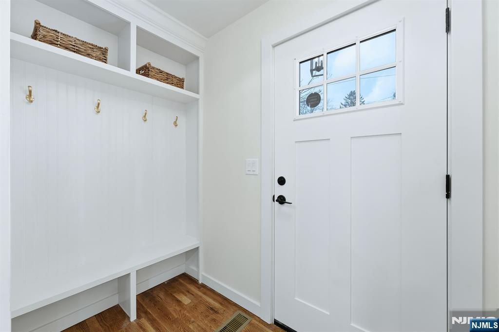 Photo of 77 Young Avenue, Cedar Grove, NJ 07009 (MLS # 26001003)