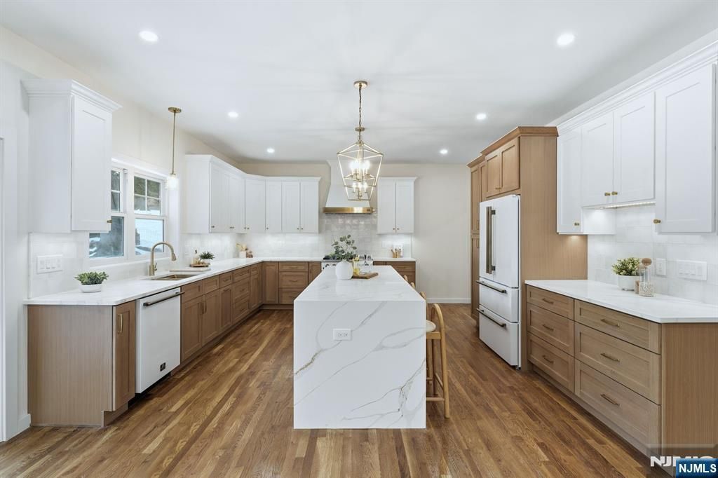 Photo of 77 Young Avenue, Cedar Grove, NJ 07009 (MLS # 26001003)