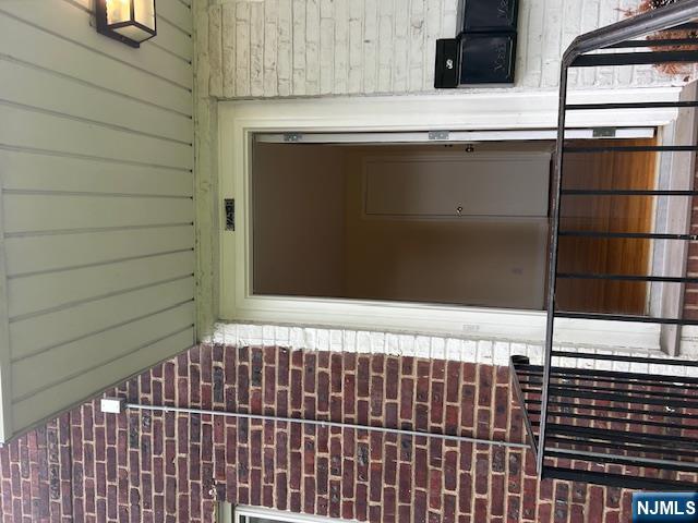 Rental Property at 425 Ridge, North Arlington, New Jersey - Bedrooms: 2 
Bathrooms: 1 
Rooms: 4  - $1,950 MO.