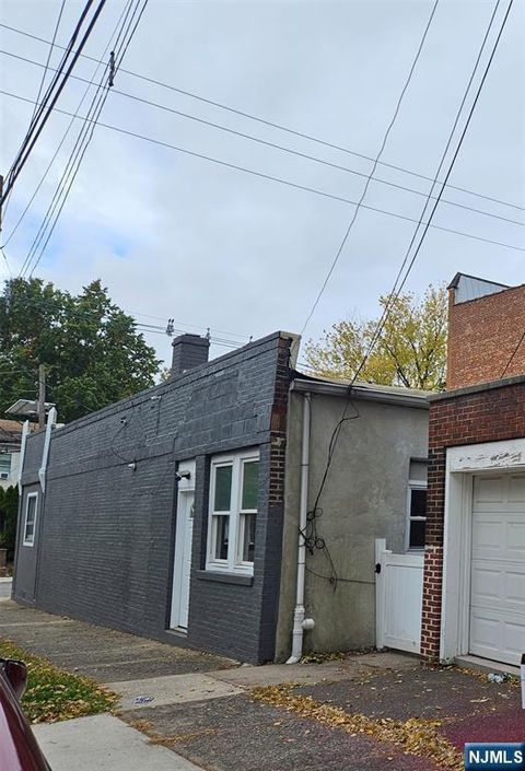 Photo of 196 Fort Lee Road, Teaneck, NJ 07666 (MLS # 25038891) Photo of 196 Fort Lee Road, Teaneck, NJ 07666 (MLS # 25038891)