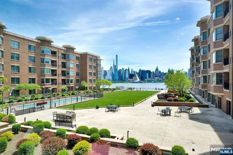 20 Ave At Port Imperial 217 West New York NJ 07093
