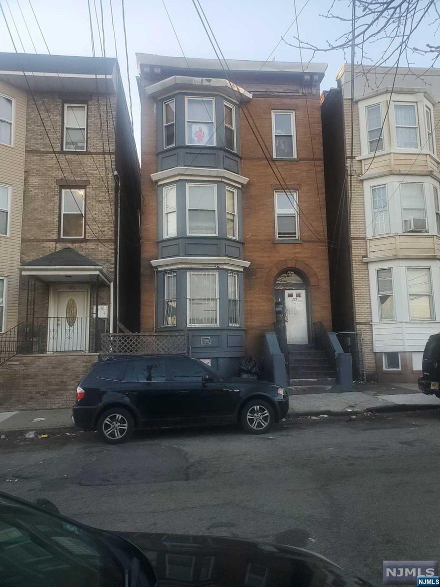 LOCATION LOCATION WALKING DISTANCE TO UNIVERSITY HOSPITAL CLOSE TO MAJOR ROUTS 78 1 AND 9 ROUTE 22 , NEW JERSEY TURPIKE AND MAJOR TRANSPORTATION THIS 3 UNIT HOUSE ALL BRICK COME WITH 3, 5, ROOMS APARTMENTS 3 BEDROOMS 1 BATH EACH SEPARATE UTILITES LONG TIME GOOD PAYING TENANTS ALL MONTH TO MONTH AND VERRY LOW TAX HURRY HURRY WILL NOT LAST