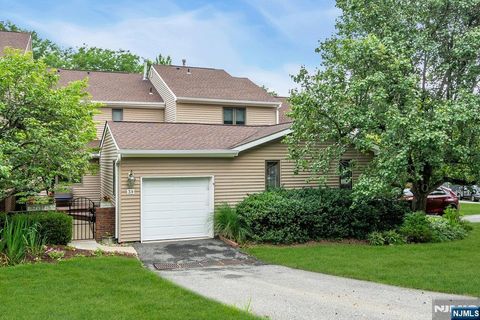 39 Litchult Lane Mahwah NJ 07430