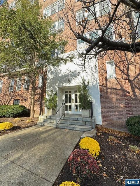 Photo of 5 Roosevelt Place #4A, Montclair, NJ 07042 (MLS # 26003349)