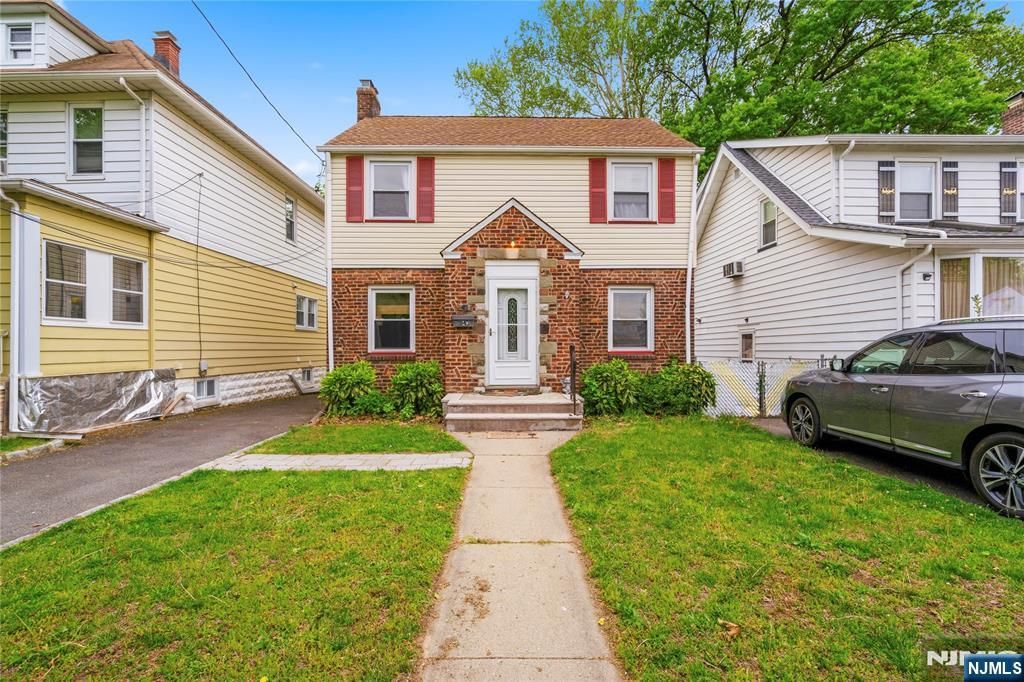 Photo of 43 Smallwood Avenue, Belleville, NJ 07109 (MLS # 26017136)