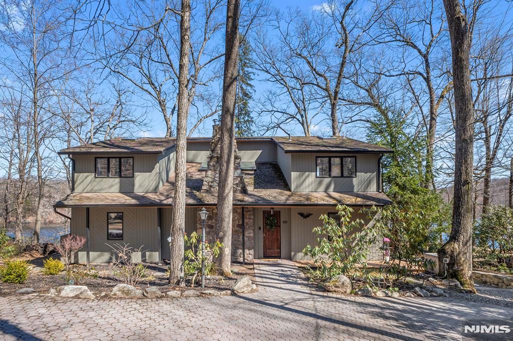 Property for Sale at 60 W Shore Drive, Bloomingdale, New Jersey - Bedrooms: 3 
Bathrooms: 2 
Rooms: 7  - $1,050,000