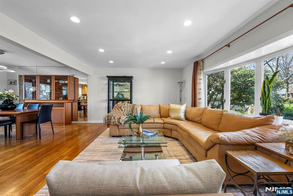 160 Van Buskirk Road