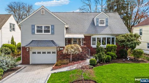 160 Van Buskirk Road, Teaneck, NJ 07666 - MLS#: 25011509