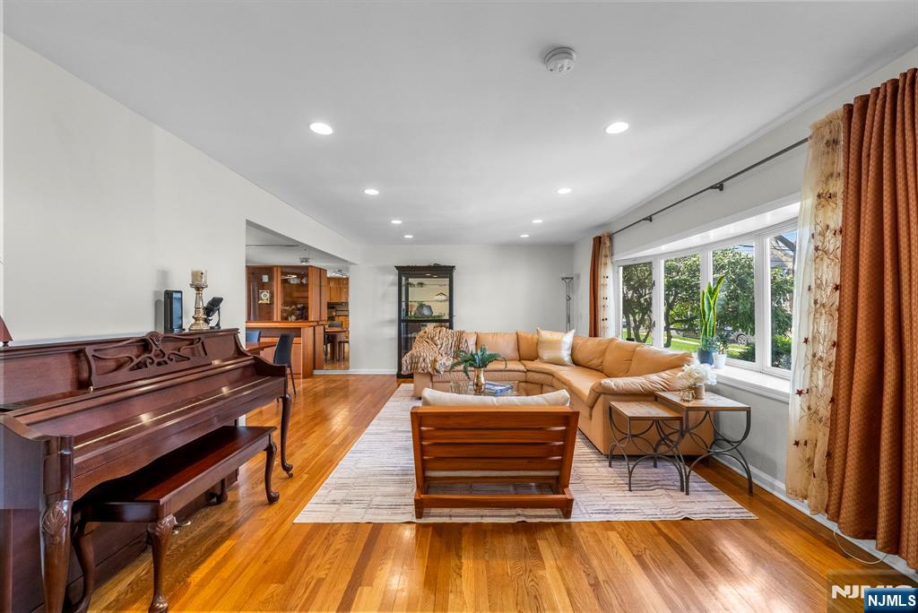 160 Van Buskirk Road