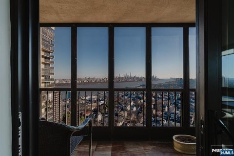 Photo of 200 Winston Dr #2319, Cliffside Park, NJ 07010 (MLS # 26010329)