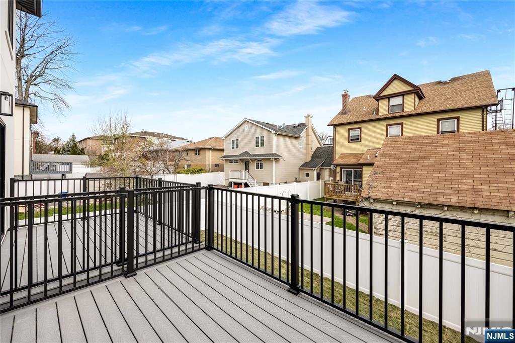 Homes for Sale in Northern NJ | ThisIsRiverEdge.com 49 Lincoln Avenue