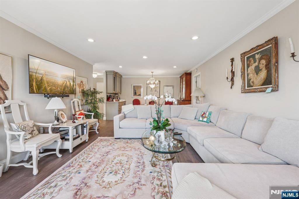 151 Prospect Avenue 19E