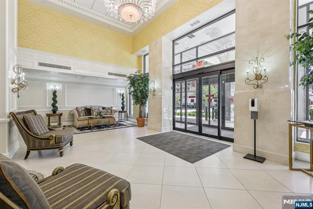 151 Prospect Avenue 19E