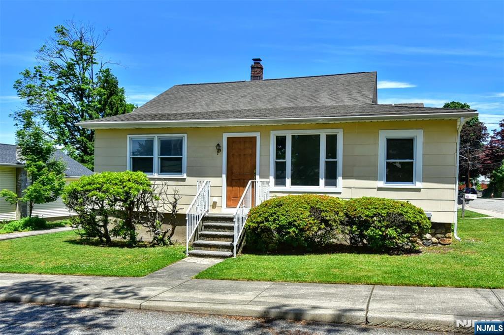 52 Central Avenue