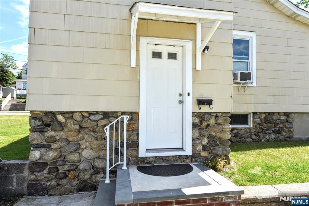 52 Central Avenue