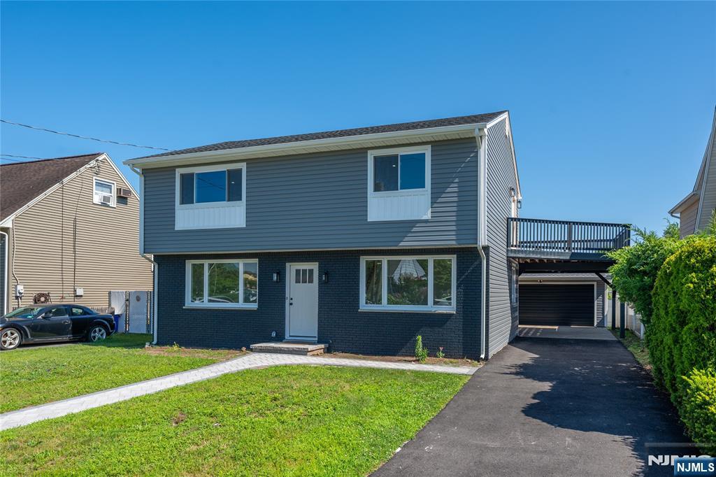 214 Alberta Drive