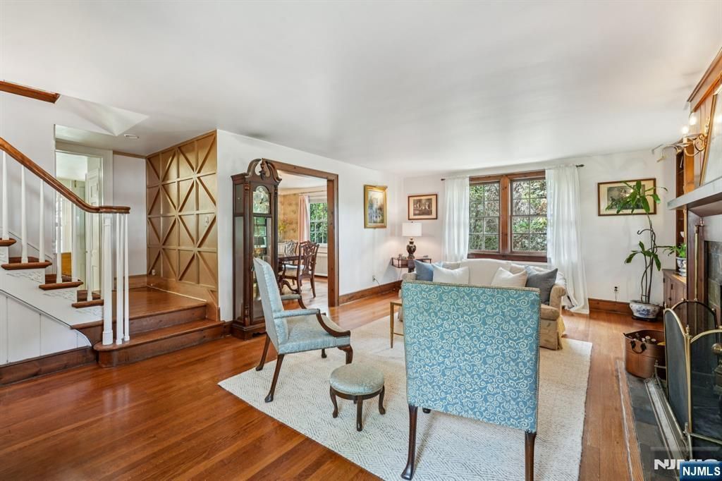 Photo of 144 California Street, Ridgewood Village, NJ 07450 (MLS # 25033325)