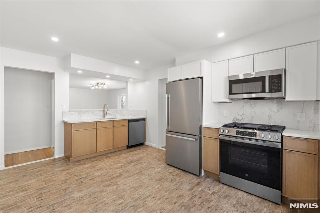 54 Columbia Avenue