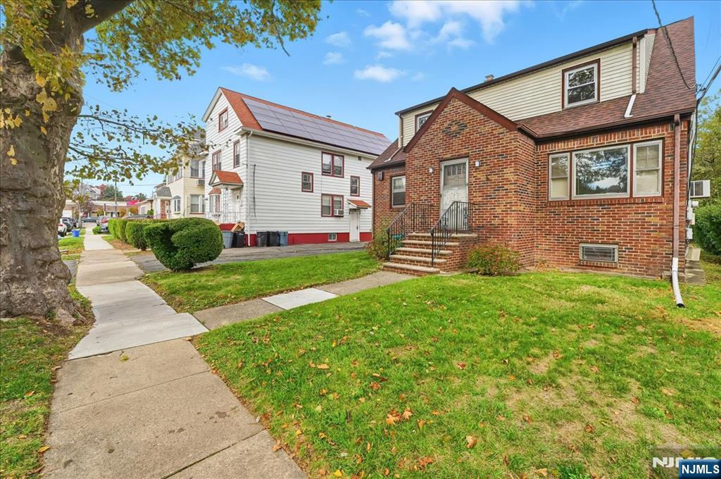 116 Howard Avenue