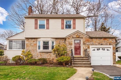 Photo of 428 Essex Avenue, Bloomfield, NJ 07003 (MLS # 26007204)