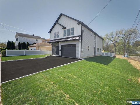 Photo of 34 Zazzetti Street, Waldwick, NJ 07463 (MLS # 26015118)