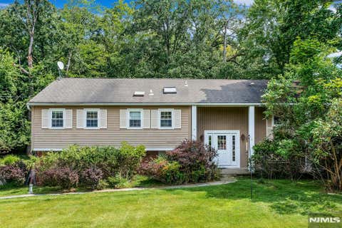 Photo of 260 River Drive, River Vale, NJ 07675 (MLS # 26027417)