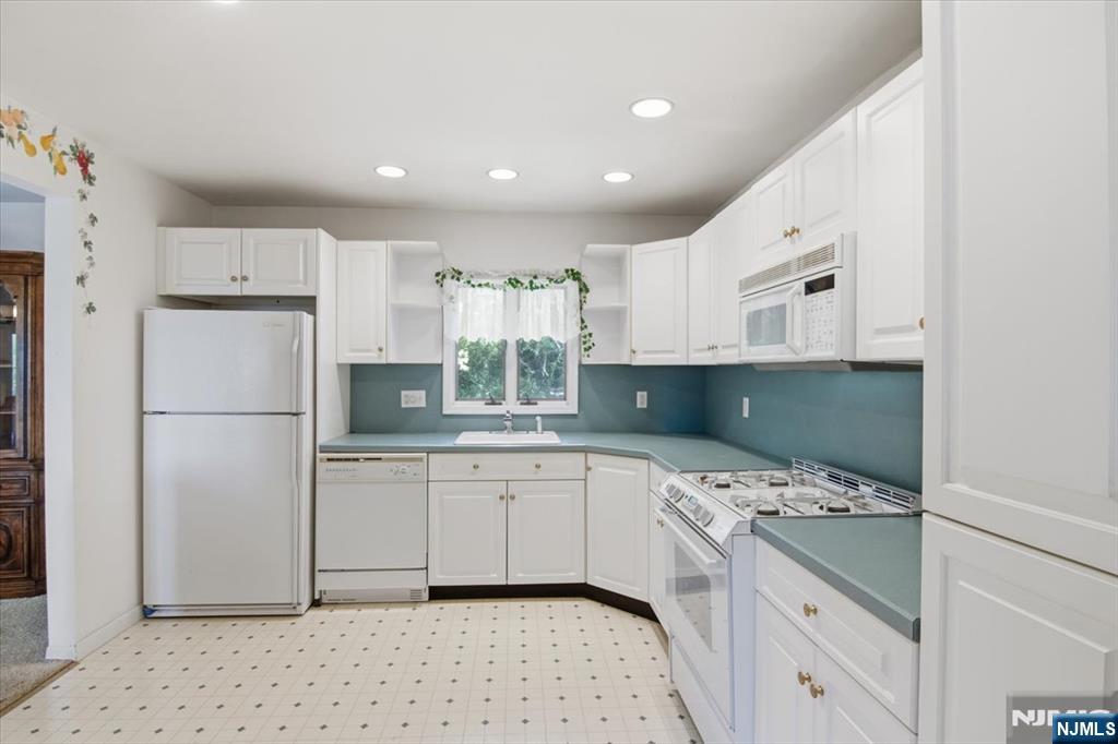 2 Gray Terrace