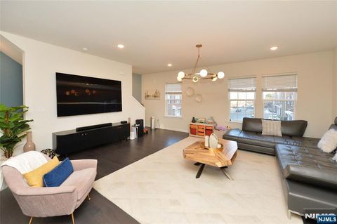 80 Landmark Lane Fair Lawn NJ 07410