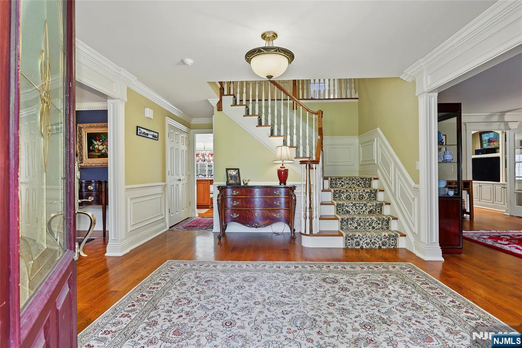 359 Lakeview Drive