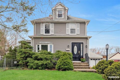 MLS: 25009817