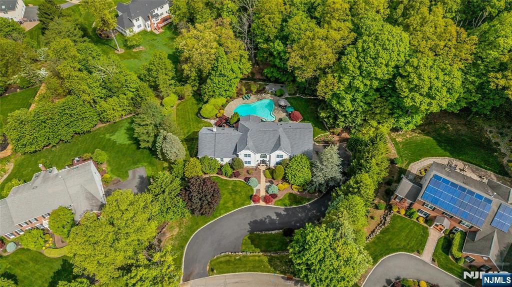 15 Skytop Drive