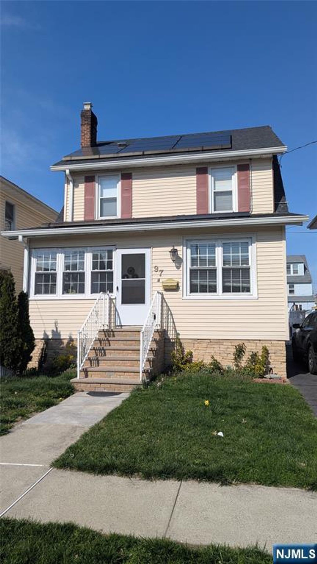 Photo of 97 Waldo Avenue, Bloomfield, NJ 07003 (MLS # 26012580)