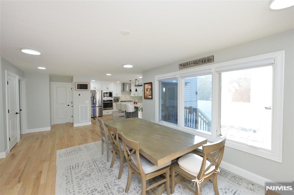 196 Graphic Boulevard