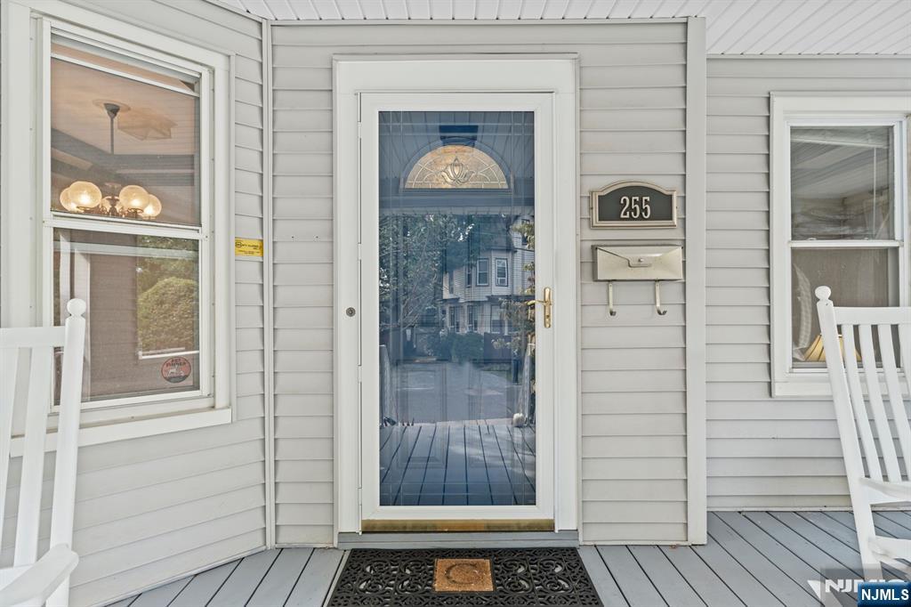 255 Henry Street
