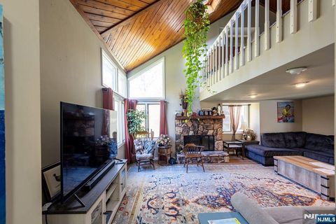 13 Village Way 7 Vernon NJ 07462