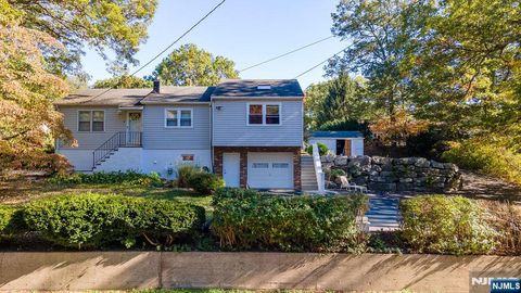 54 Reidy Place West Milford NJ 07421