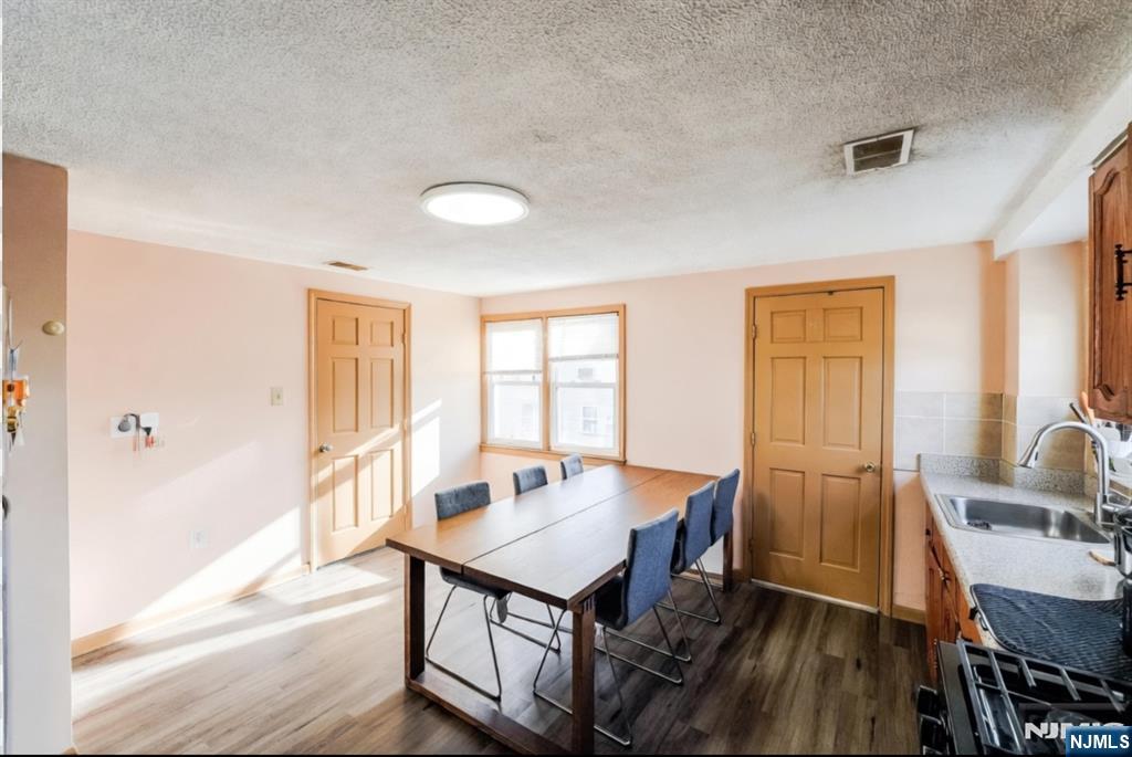 327 Stover Avenue 2nd floor