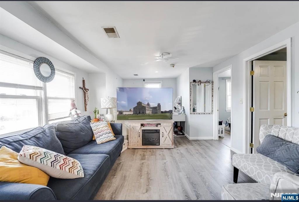 327 Stover Avenue 2nd floor
