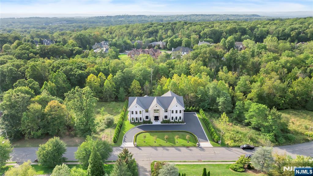 39 Westmount Drive