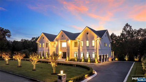 39 Westmount Drive Livingston NJ 07039