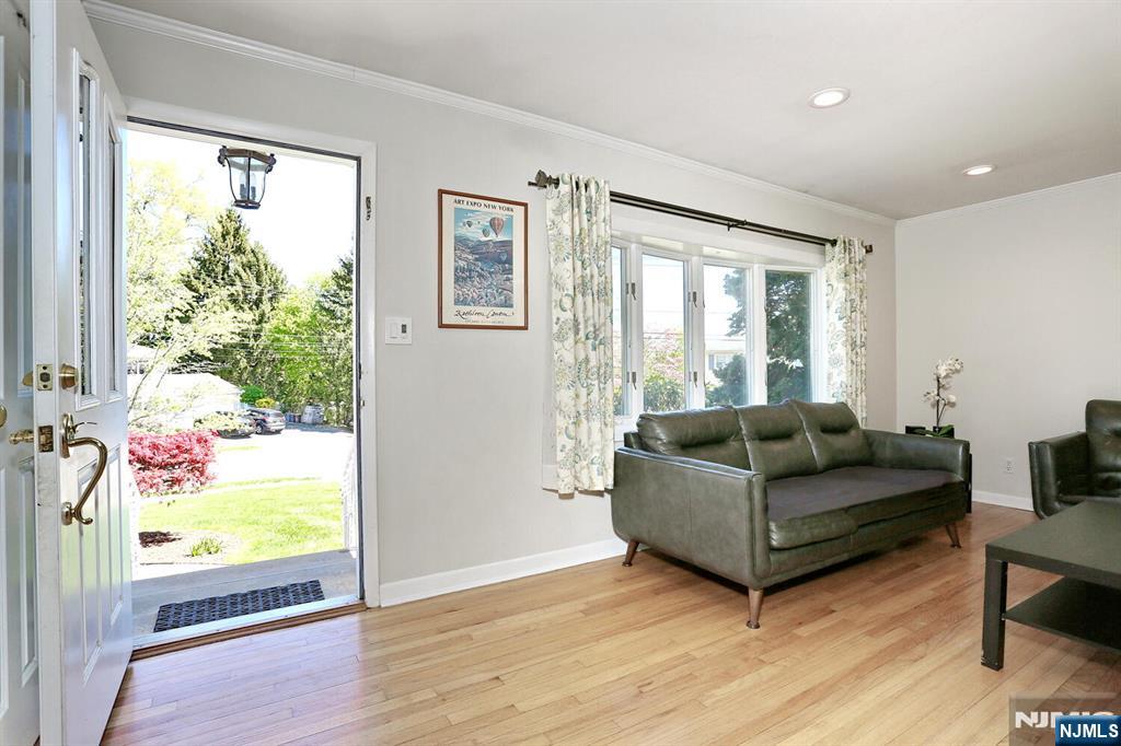 4 Hemlock Street