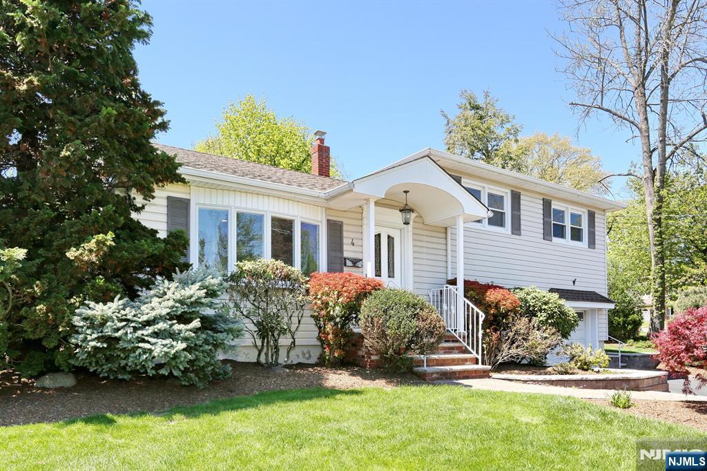 4 Hemlock Street