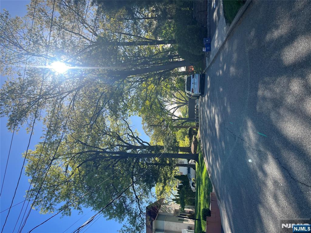 New Milford, New Jersey 07646, United States, 2 Bedrooms Bedrooms, ,2 BathroomsBathrooms,Residential,Active,120392