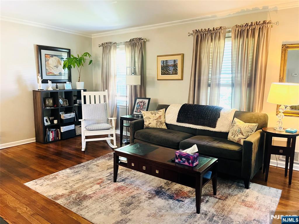 New Milford, New Jersey 07646, United States, 2 Bedrooms Bedrooms, ,2 BathroomsBathrooms,Residential,Active,120392